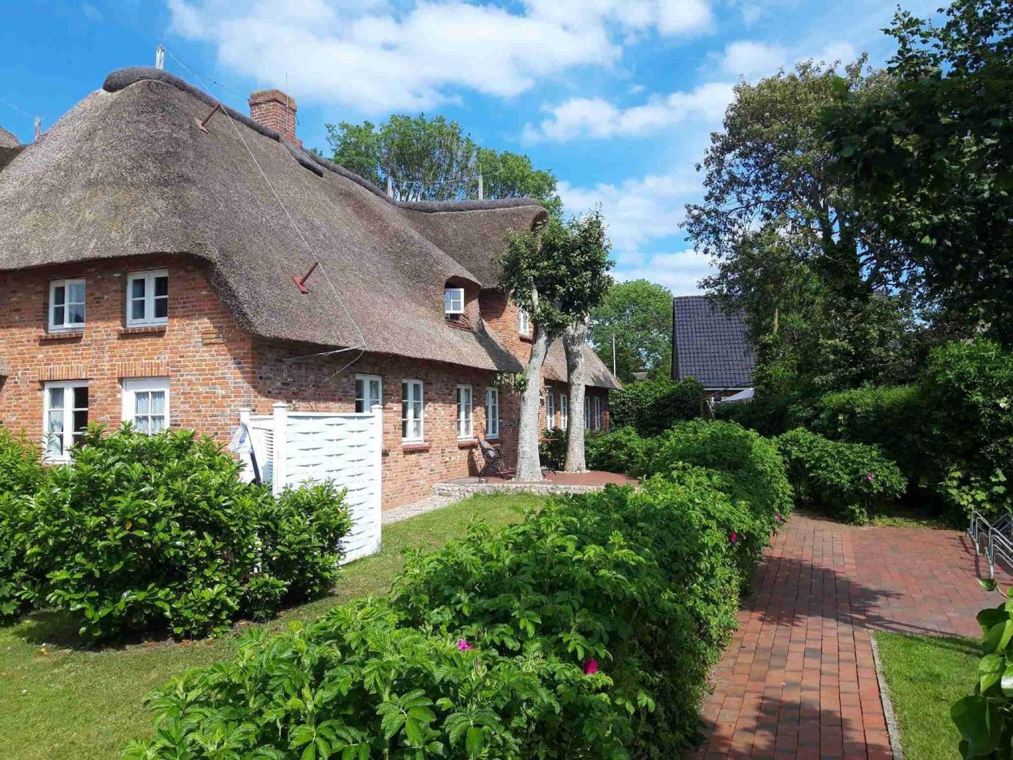Reetkehlchen Alkersum Exterior foto